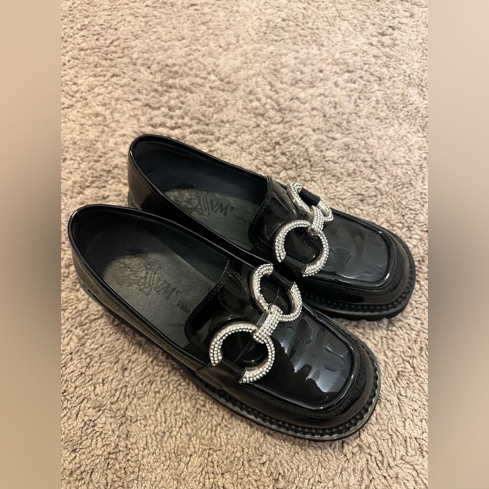 Leather shoes